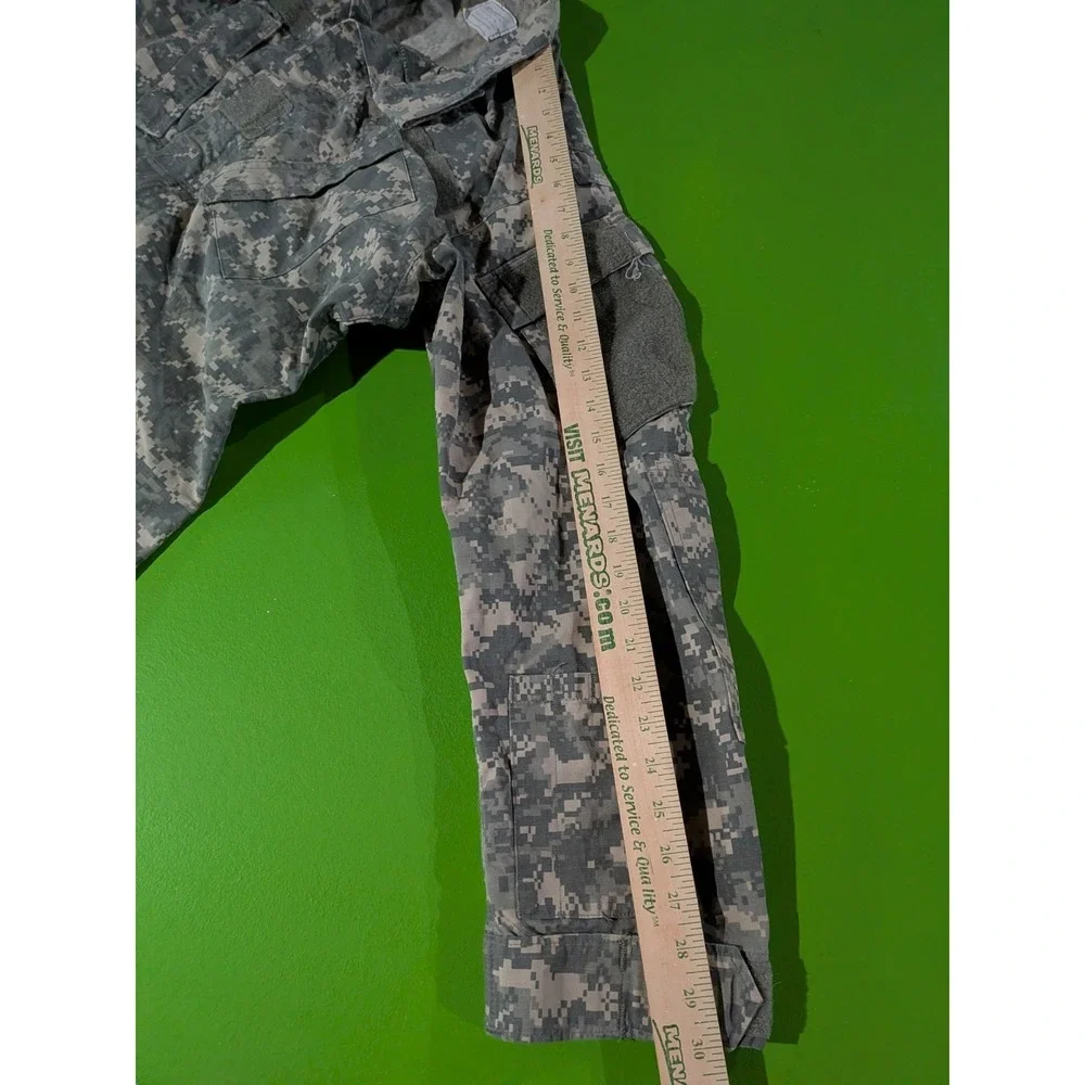 US Army ACU Jacket Mens Small Reg UCP Digital Camo‎ Ripstop Combat Coat Uniform